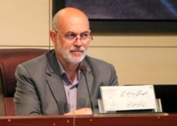 امروز نامه ای به فرمانداری ارسال و به پاسخ آن عمل می کنم