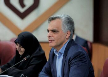 رفع مشکلات پرستاران از طریق مجلس و دولت در حال پیگیری است 1 رفع مشکلات پرستاران از طریق مجلس و دولت در حال پیگیری است