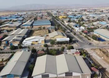 شتاب در توسعه صنعتی شهرستان های فيروزآباد و قيروكارزين با تكميل زيرساخت های شهرک های صنعتی 3 شتاب در توسعه صنعتی شهرستان های فيروزآباد و قيروكارزين با تكميل زيرساخت های شهرک های صنعتی