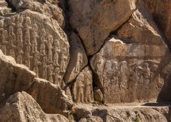 دومین نقش برجسته قدیمی ایران در فارس ساماندهی می‌شود