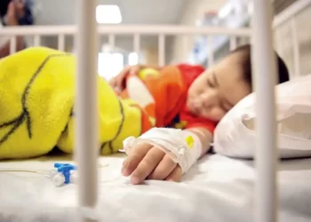 آیا مصوبه وزارت بهداشت درخصوص درمان رایگان کودکان زیر هفت سال اجرا میشود؟ 6 آیا مصوبه وزارت بهداشت درخصوص درمان رایگان کودکان زیر هفت سال اجرا میشود؟