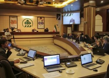 شورای شهری ها از مردم عذرخواهی کردند 4 شورای شهری ها از مردم عذرخواهی کردند