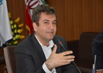 شناسایی 2080 بیمارمبتلا به HIV در فارس 3 شناسایی 2080 بیمارمبتلا به HIV در فارس