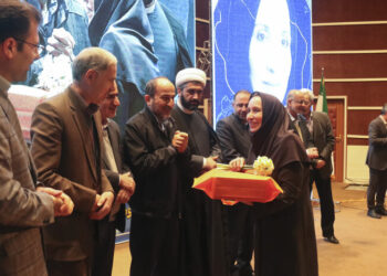 جایزه بانوی علم ایران به نام استاد شیرازی شیمی رونمایی شد 1 جایزه بانوی علم ایران  به نام استاد شیرازی شیمی رونمایی شد