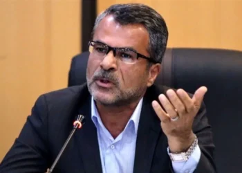 هشدار احمدیزاده مشاور عالی استاندار فارس: بدون تمرکززدایی، حکمرانی نوین محقق نمیشود 4 هشدار احمدیزاده مشاور عالی استاندار فارس: بدون تمرکززدایی، حکمرانی نوین محقق نمیشود