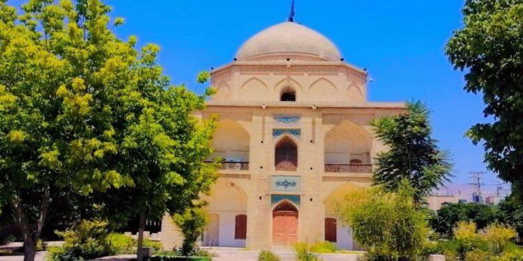 صفحه اصلی 45 بی بی دختران شیراز