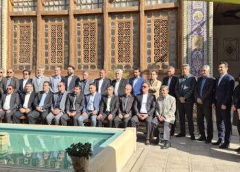 فارس در مسیر همگرایی گردشگری شهری؛ زنجیره ۲۲ شهر در حرکت اقتصادی نو 1 فارس در مسیر همگرایی گردشگری شهری؛ زنجیره ۲۲ شهر در حرکت اقتصادی نو