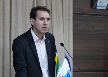 همزمان با هفته کتاب؛ طرح جامع توانمندسازی و سواد رسانه‌ای نشریات دانشجویی در دانشگاه آزاد فارس کلید خورد