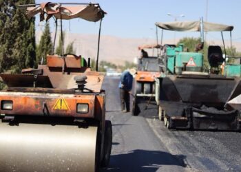 شیراز در مسیر نوسازی معابر؛ جهش آسفالت تا پایان سال ادامه دارد 2 شیراز در مسیر نوسازی معابر؛ جهش آسفالت تا پایان سال ادامه دارد