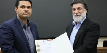 مدیر جدید تخت جمشید معرفی شد؛ احسان امینی سرپرست پایگاه جهانی 21 مدیر جدید تخت جمشید معرفی شد؛ احسان امینی سرپرست پایگاه جهانی